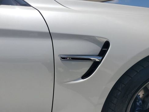 Used 2015 BMW M4 Coupe RWD image 11
