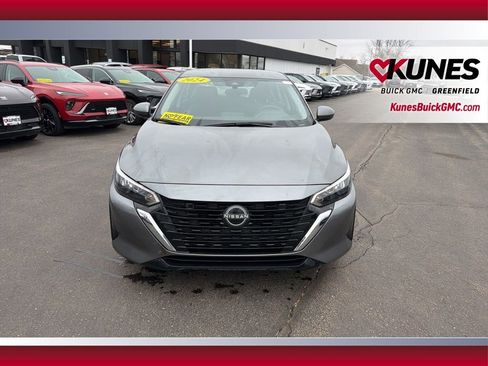 Used 2024 Nissan Sentra S image 8