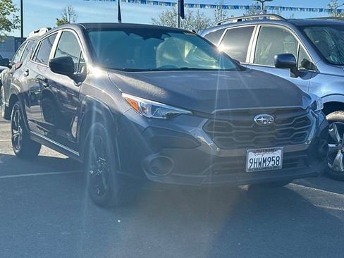 Used 2024 Subaru Crosstrek 2.0i image 2