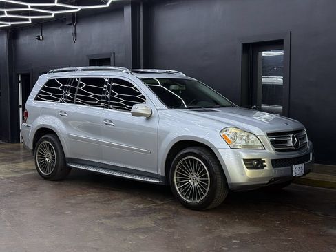 Used 2009 Mercedes-Benz GL 450 4MATIC image 11