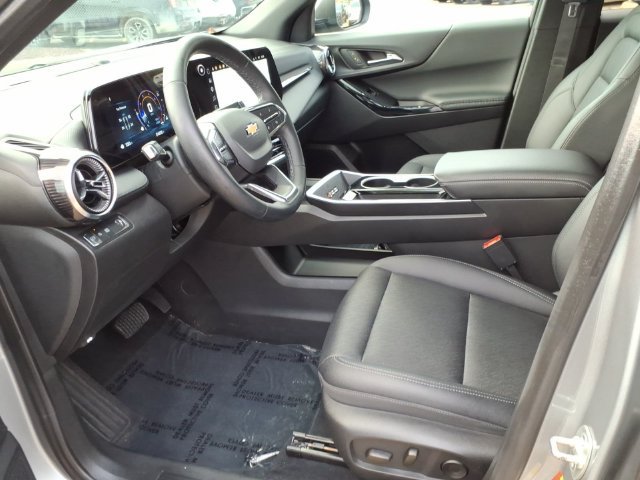 Used 2025 Chevrolet Equinox LT w/ Convenience Package II FWD image 10
