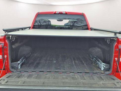 Used 2015 GMC Sierra 1500 SLE w/ SLE Value Package image 22