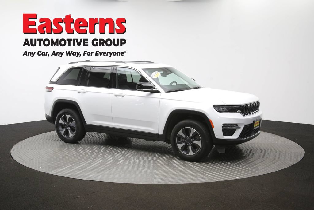 Used 2022 Jeep Grand Cherokee Limited 4xe w/ Luxury Tech Group II AWD/4WD image 53