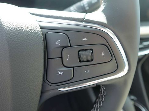 Used 2023 Buick Encore GX Select w/ Sport Touring Package FWD image 15