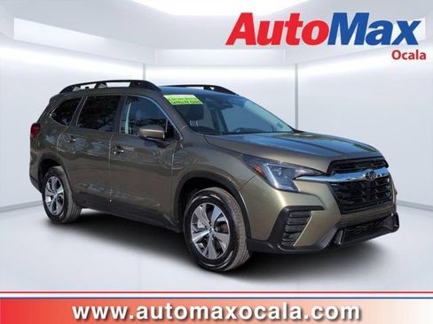 Used 2025 Subaru Ascent Premium AWD/4WD image 1