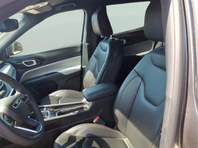 Used 2024 Jeep Compass Limited AWD/4WD image 15