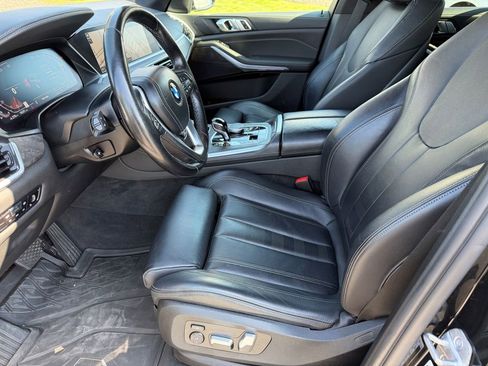 Used 2022 BMW X5 xDrive40i AWD/4WD image 3