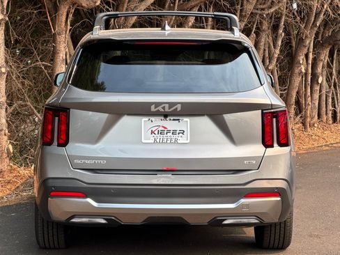 New 2025 Kia Sorento EX w/ EX Panoramic Sunroof Package image 4