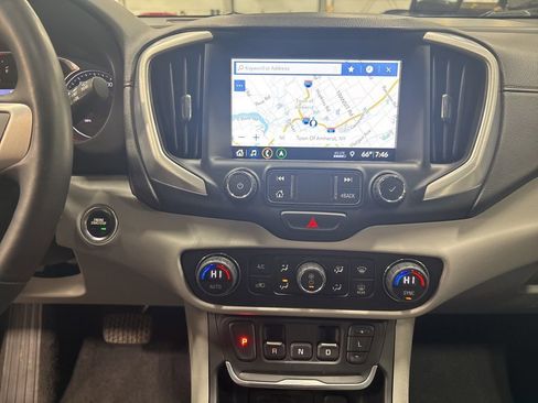 Used 2020 GMC Terrain SLT w/ Preferred Package image 13