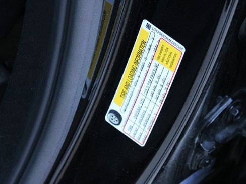 Used 2021 GMC Sierra 1500 AT4 image 30