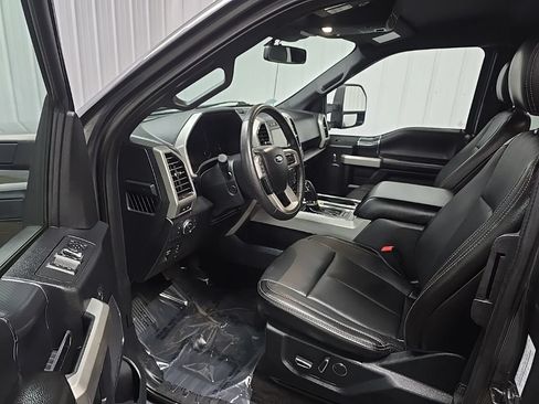Certified 2018 Ford F150 Lariat w/ Equipment Group 502A Luxury AWD/4WD image 33