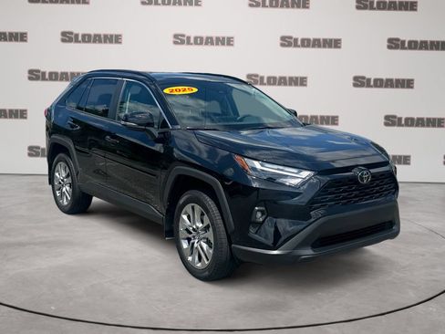 Used 2025 Toyota RAV4 XLE Premium w/ Weather Package AWD/4WD image 7