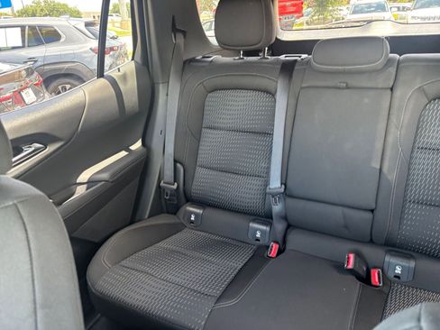Used 2025 Chevrolet Equinox LT FWD image 39