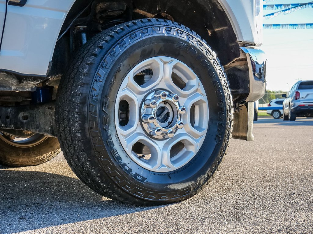 Used 2025 Ford F250 XLT w/ FX4 Off-Road Package AWD/4WD image 9