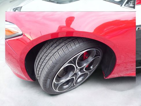 Used 2023 Alfa Romeo Giulia Ti image 27