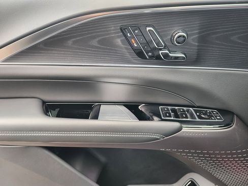 New 2026 Cadillac Lyriq Luxury image 18