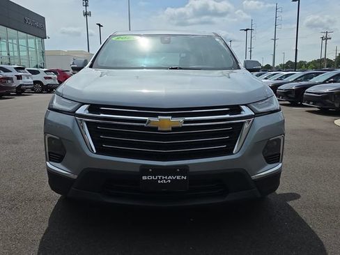 Used 2023 Chevrolet Traverse LT FWD image 8