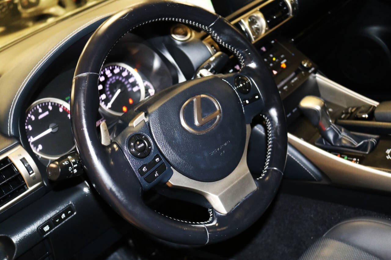 Used 2016 Lexus IS 200t w/ Navigation System Package RWD image 70