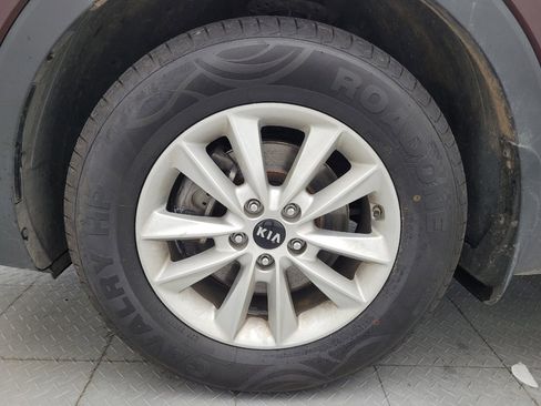 Used 2019 Kia Sorento FWD image 31