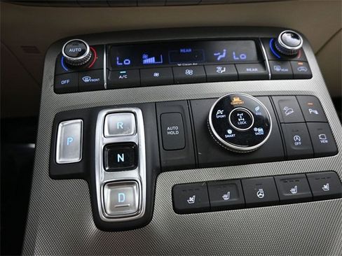 Used 2020 Hyundai Palisade Limited image 24