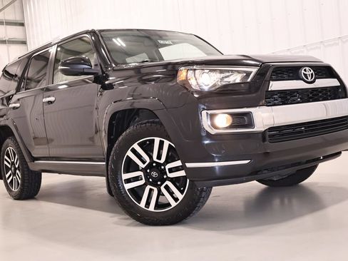 Used 2015 Toyota 4Runner Limited AWD/4WD image 39