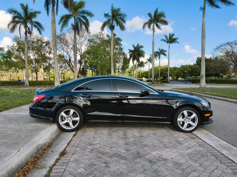 Used 2013 Mercedes-Benz CLS 550 4MATIC image 19