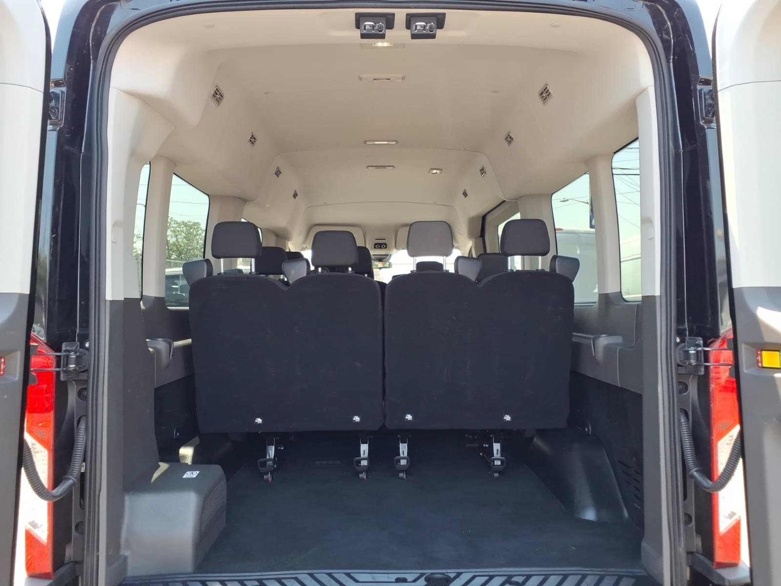 Used 2024 Ford Transit 350 XLT RWD image 17