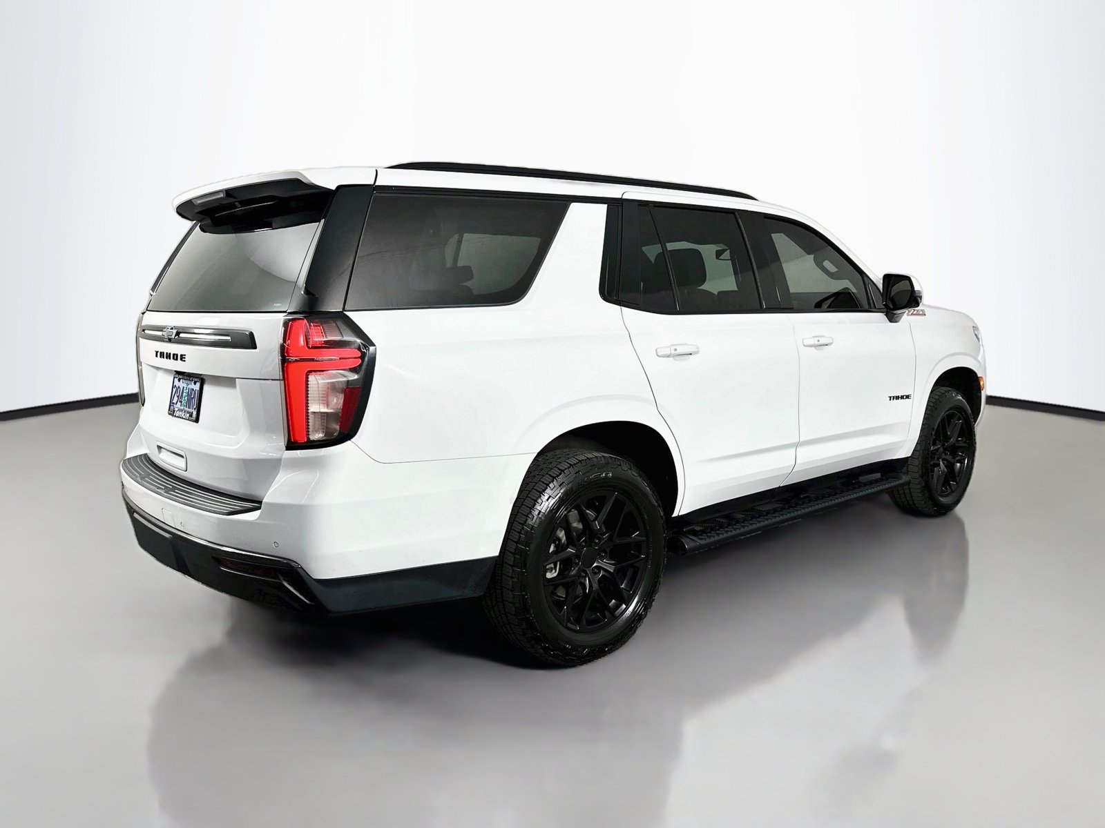 Used 2021 Chevrolet Tahoe Z71 w/ Z71 Off-Road Package AWD/4WD image 8