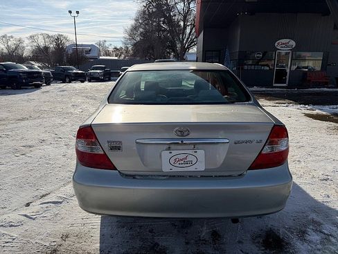 Used 2003 Toyota Camry LE image 3