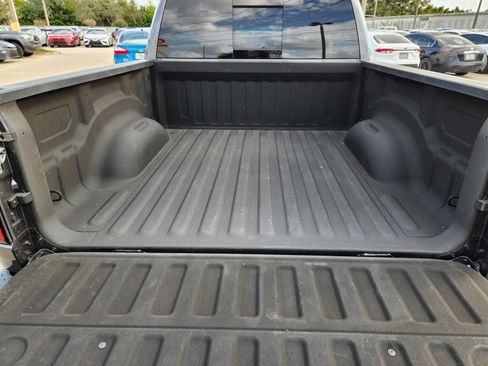 Used 2022 RAM 1500 Laramie image 9