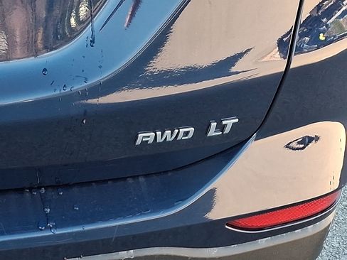 Used 2023 Chevrolet Equinox LT image 30