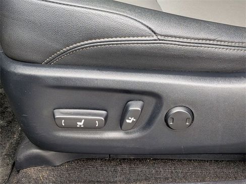 Used 2019 Toyota 4Runner SR5 image 16