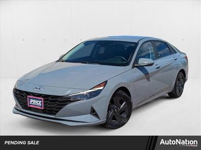 Used 2022 Hyundai Elantra SEL w/ Convenience Package