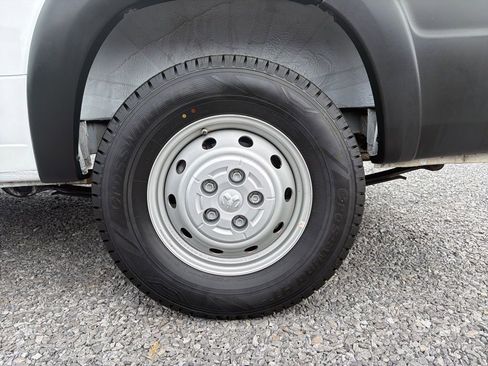 Used 2021 RAM ProMaster 2500 image 14