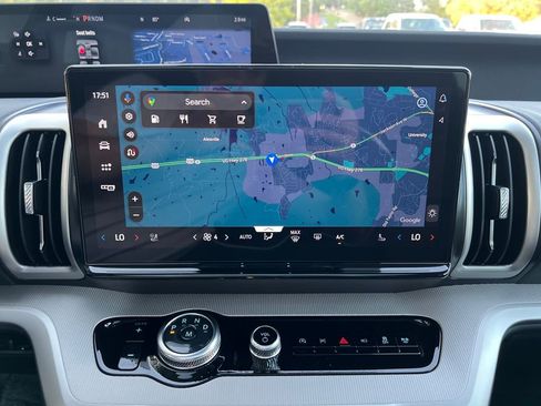 New 2025 Ford Expedition Active image 24