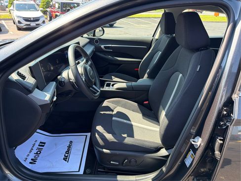 Certified 2026 Hyundai Sonata SEL AWD/4WD image 9
