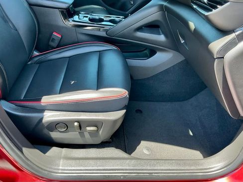 Used 2022 Buick Envision Essence w/ Technology Package II FWD image 25