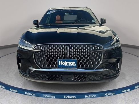 New 2026 Lincoln Aviator Reserve AWD/4WD image 2