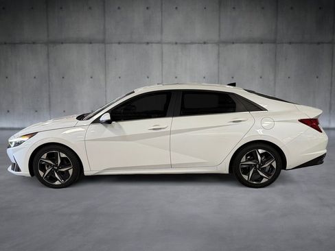 Used 2021 Hyundai Elantra Limited FWD image 2
