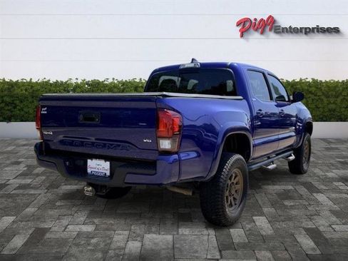 Used 2023 Toyota Tacoma SR5 w/ Technology Package AWD/4WD image 10