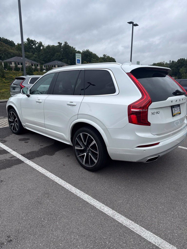 Used 2020 Volvo XC90 T6 Momentum AWD/4WD image 5