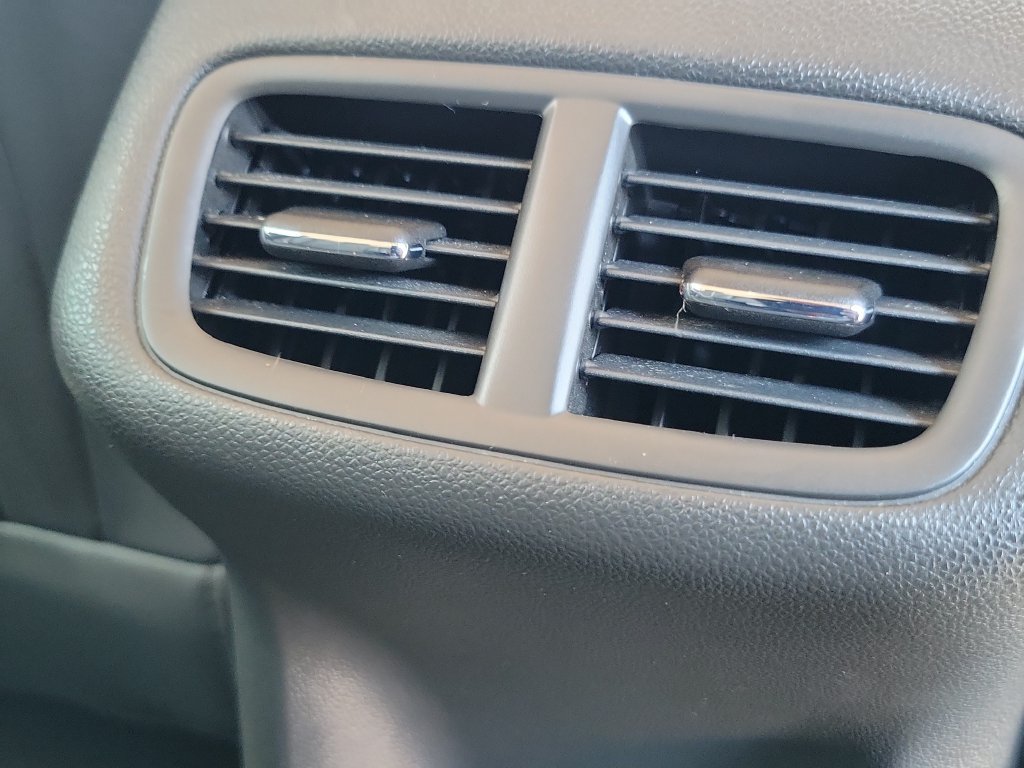 Used 2023 Buick Envision Essence FWD image 25