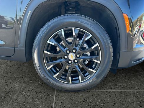 Used 2025 Chevrolet Traverse LT w/ Sun and Wheel Package AWD/4WD image 9