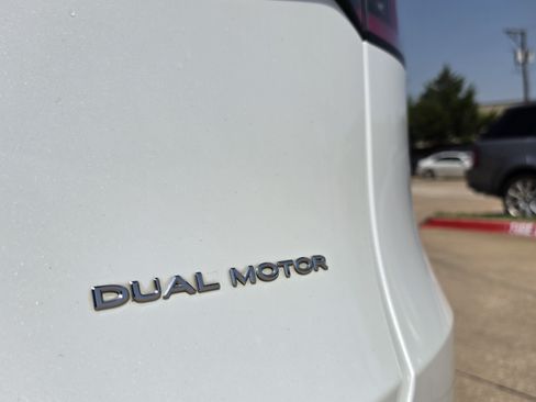 Used 2021 Tesla Model Y Long Range AWD/4WD image 13