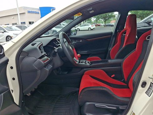 Used 2018 Honda Civic Type R image 13