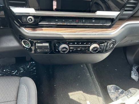New 2026 Chevrolet Silverado 1500 RST w/ RST Select Package AWD/4WD image 15