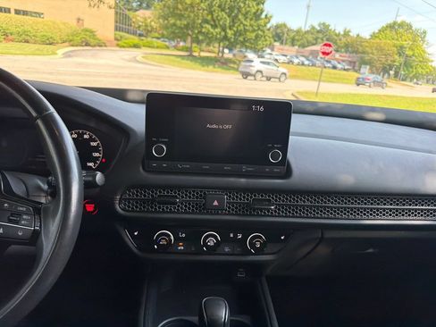 Used 2024 Honda HR-V Sport image 27