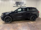 Used 2017 Jeep Grand Cherokee Altitude image 3
