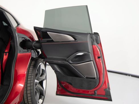 Used 2025 Ferrari Purosangue AWD/4WD image 41