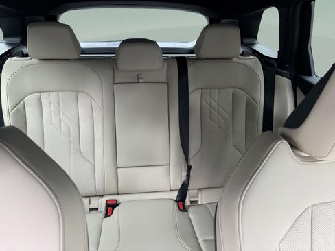 Used 2026 BMW X3 xDrive30 w/ Convenience Package image 32